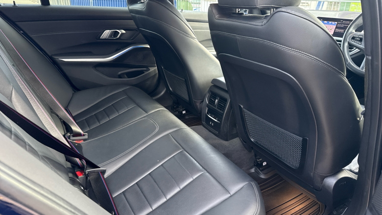 BMW 3 Series 330e M Sport Pro Edition 4dr Step Auto Saloon